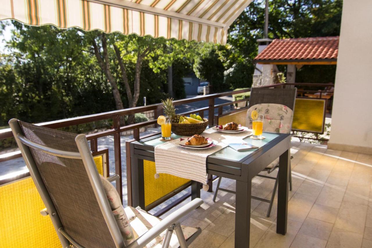 Kristy'S Place Crikvenica Bagian luar foto